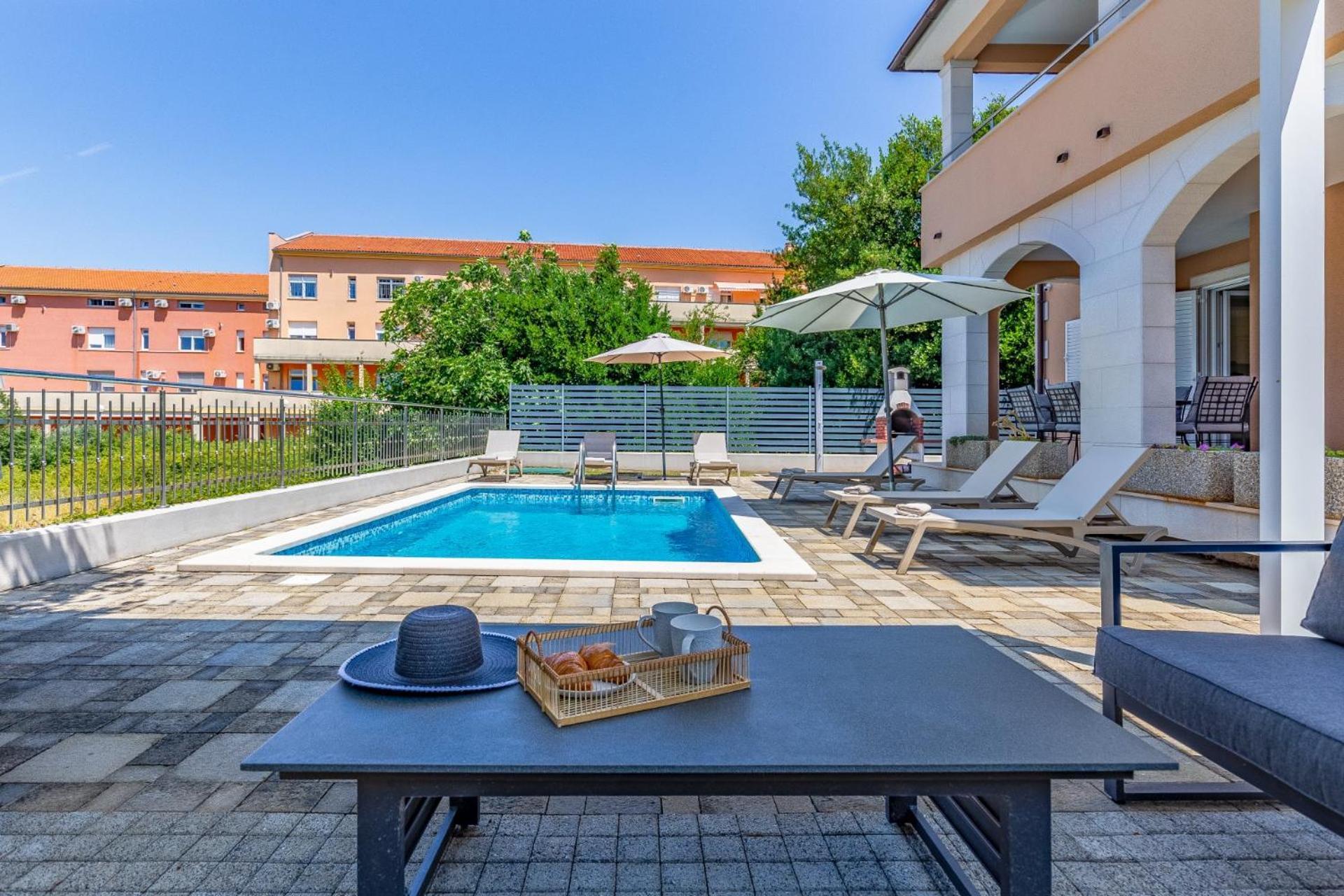 Villas Lotus With Pool And Jacuzzi Пула Экстерьер фото